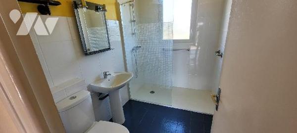 CROZON - En secteur calme proche du centre-ville - Maison traditionnelle bien tenue à rafraîchi...