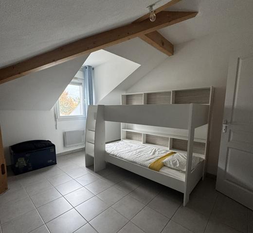 À louer  T3 Duplex meublé à Thoiry (01710) de 69m²