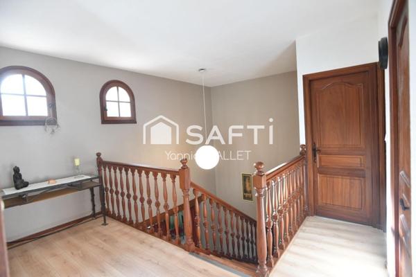 Joli domaine à Vendre à Vanxains (24600)