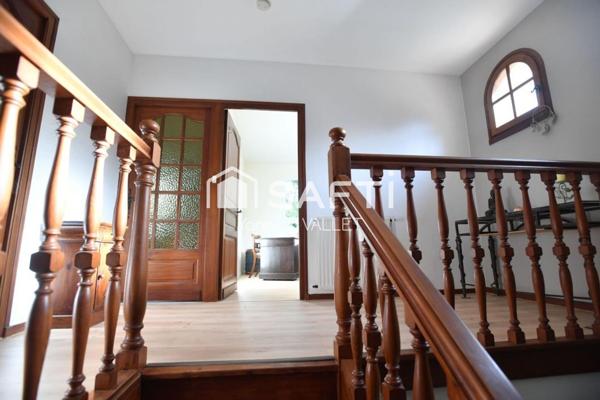 Joli domaine à Vendre à Vanxains (24600)