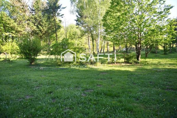 Joli domaine à Vendre à Vanxains (24600)