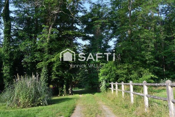 Joli domaine à Vendre à Vanxains (24600)