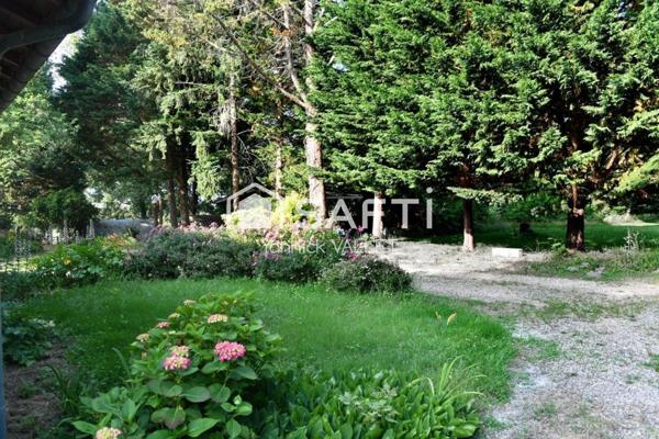 Joli domaine à Vendre à Vanxains (24600)