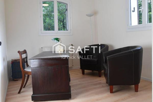 Joli domaine à Vendre à Vanxains (24600)