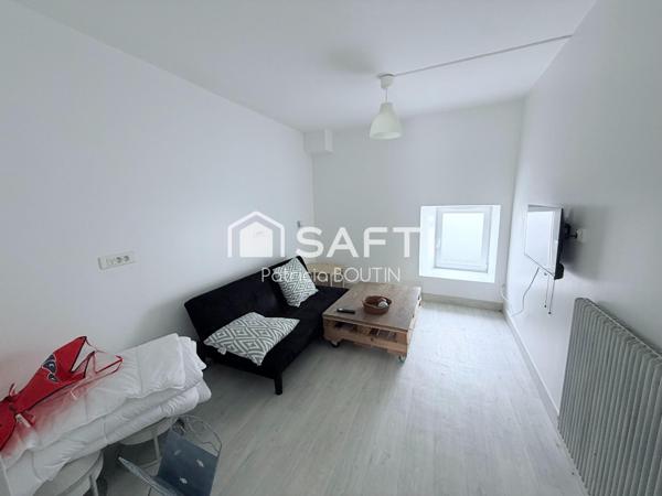 MAISON EN PIERRE 3 CHAMBRES + COUR A NIORT !