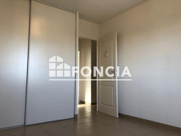 Location Appartement 3 pièces 56.3 m² - 35 RUE JEAN-PIERRE MERONO Narbonne 11100