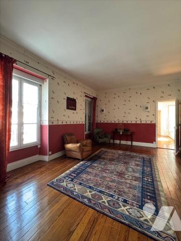 Maison d'env. 208 m² à PITHIVIERS (45300)