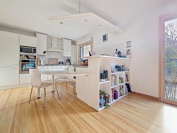 Maison individuelle avec 4 chambres _ grande pièce de vie _ terrasses _ jardin _ garage