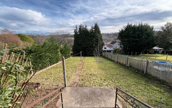 Maison à vendre    3 pièces •  Le Palais-sur-Vienne