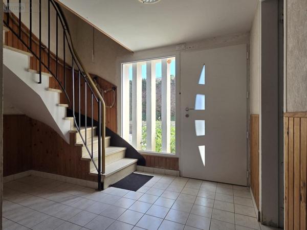 Maison à vendre à Château-Gontier-sur-Mayenne en Mayenne (53200), ref : 53073-1755