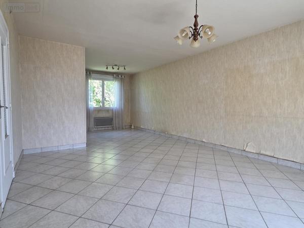 Maison à vendre à Château-Gontier-sur-Mayenne en Mayenne (53200), ref : 53073-1755