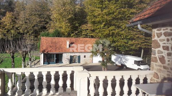 Fougères (35300) Maison de prestige en forêt