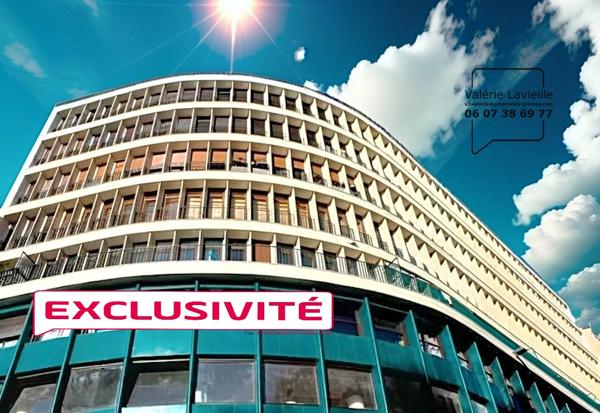 MARSEILLE (13001)  CANEBIERE/VIEUX PORT -  Exclusivité - GRAND BOX / GARAGE