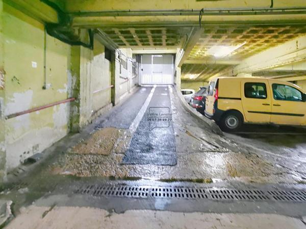 MARSEILLE (13001)  CANEBIERE/VIEUX PORT -  Exclusivité - GRAND BOX / GARAGE