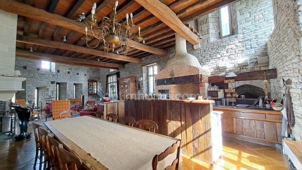 Bien d'exception - Sauveterre centre