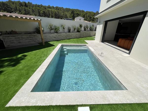 Vente                                                      Villa
                        
                     5 pièces                      131 m2                     à Clermont-l'Hérault
