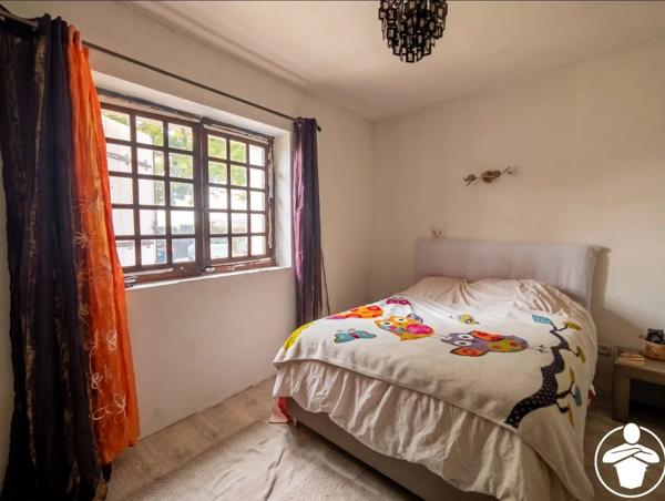 Vente                                                      Maison
                        
                     5 pièces                      117 m2                     à Sainte-Livrade-sur-Lot
