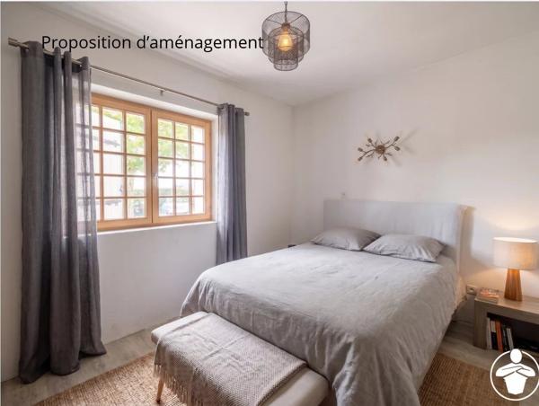 Vente                                                      Maison
                        
                     5 pièces                      117 m2                     à Sainte-Livrade-sur-Lot