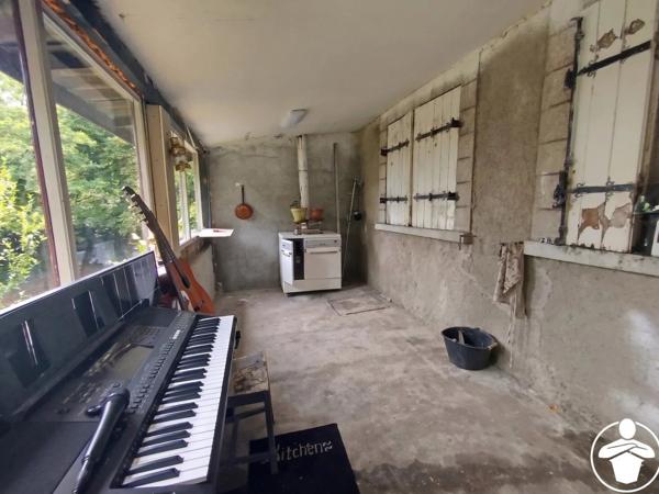 Vente                                                      Maison
                        
                     5 pièces                      117 m2                     à Sainte-Livrade-sur-Lot