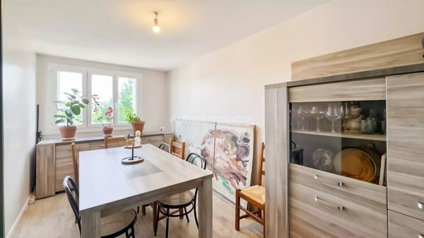 Vente Appartement 4 pièces 74 m2 à Saint-Fargeau-Ponthierry