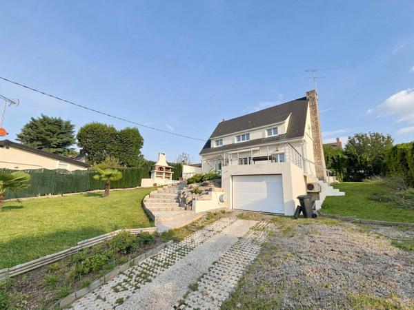Maison 6 pièces - 140 m² - Terrain 905 m²