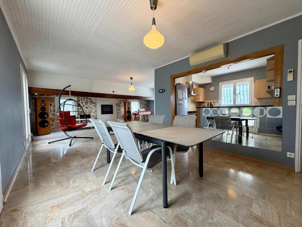 Maison 6 pièces - 140 m² - Terrain 905 m²