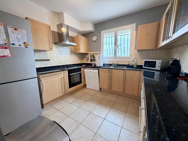 Maison 6 pièces - 140 m² - Terrain 905 m²