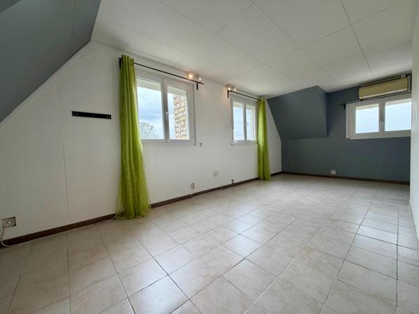 Maison 6 pièces - 140 m² - Terrain 905 m²