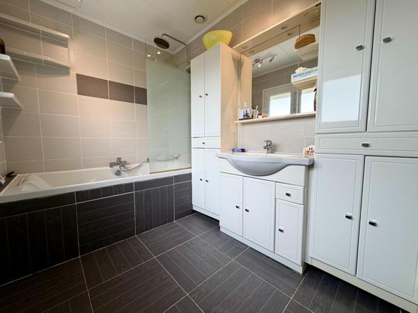 Maison 6 pièces - 140 m² - Terrain 905 m²