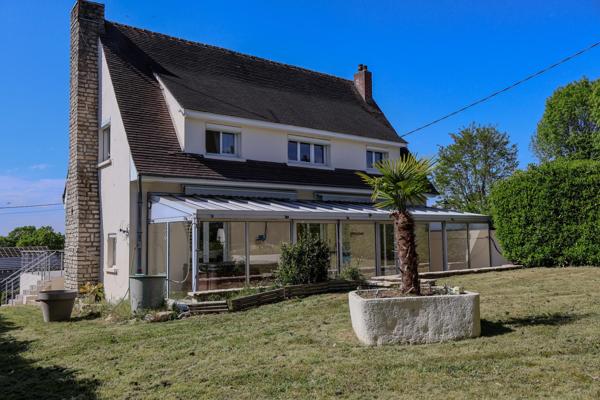 Maison rénovée 6 pièces 140 m² Terrain 905 m²