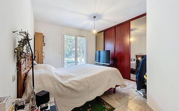 Maison à vendre    5 pièces • 168,08 m2 Roquebrune-sur-Argens