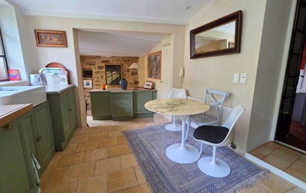 Vente Maison de village sur 4 faces avec extérieur Montbazin   