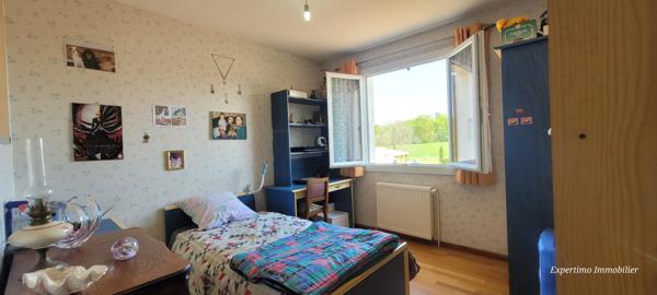 Montendre (17130) Maison d'habitation sur sous-sol avec garage