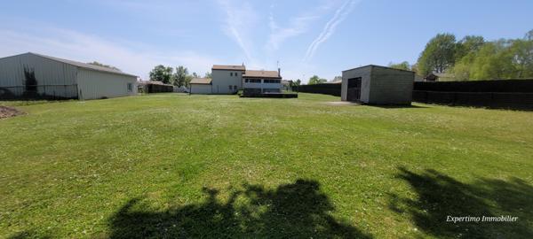 Montendre (17130) Maison d'habitation sur sous-sol avec garage