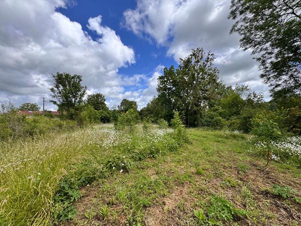 Terrain Chaussoy Epagny 2782 m2 Viabilisé - Non constructible