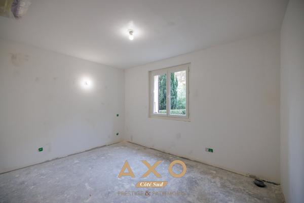 AIX-EN-PROVENCE - PROCHE LA TORSE - MAISON DE VILLE- T4 - PISCINABLE - GARAGE - 895 000