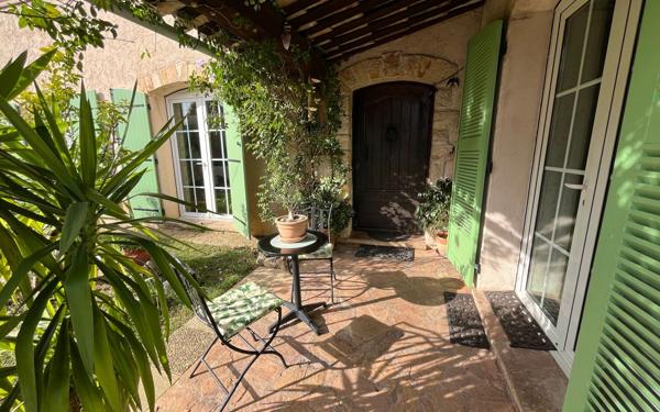 Maison à vendre    5 pièces • 125 m2 Cagnes-sur-Mer