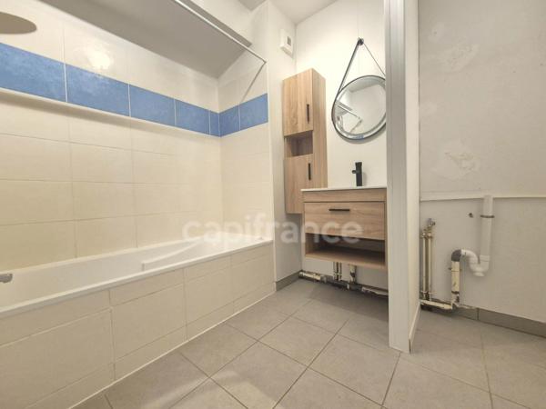 Appartement à vendre 3 pièces ROYAN (17) - Balcon - Parking