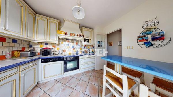 MAISON À VENDRE DE 5 PIÈCES DE 137,00 M²