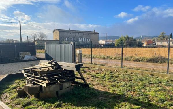 Vente Maison Sur 550 M2 de terrain ! neuf Saint-julien-les-rosiers   