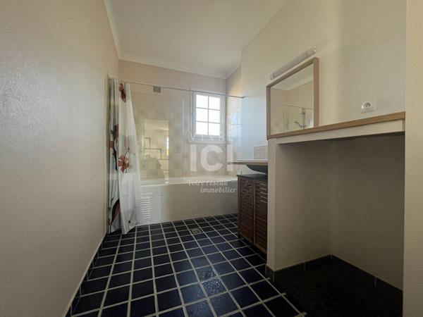 BOURG LA CHEVROLIERE - Maison meublée - 3 pièces - 68,63 m²