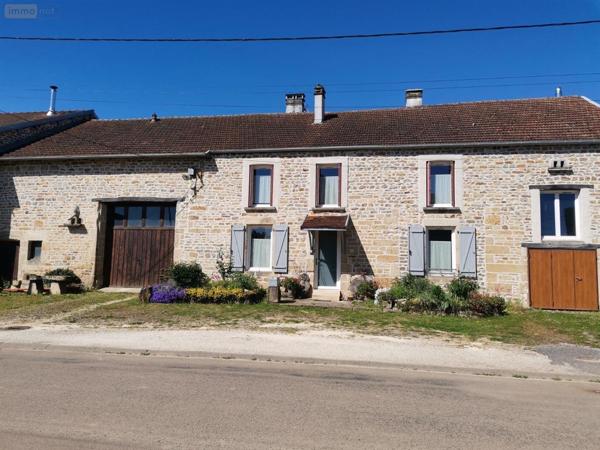 Maison rurale à vendre à Champsevraine en Haute-Marne (52500), ref : ARAUR115660