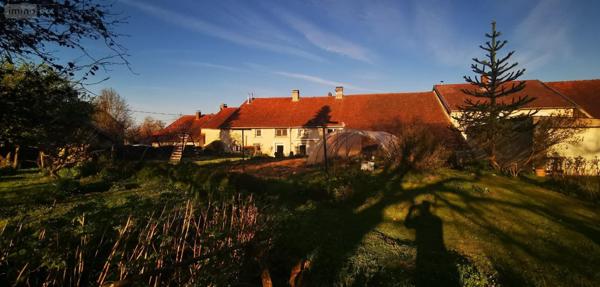 Maison rurale à vendre à Champsevraine en Haute-Marne (52500), ref : ARAUR115660