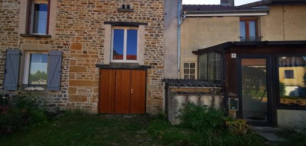 Maison rurale à vendre à Champsevraine en Haute-Marne (52500), ref : ARAUR115660