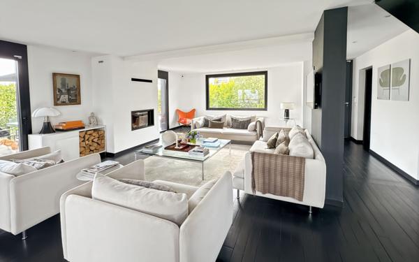 Maison à vendre    6 pièces • 151,40 m2 Saint-Arnoult