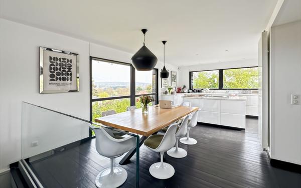 Maison à vendre    6 pièces • 151,40 m2 Saint-Arnoult