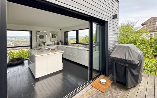 Maison à vendre    6 pièces • 151,40 m2 Saint-Arnoult