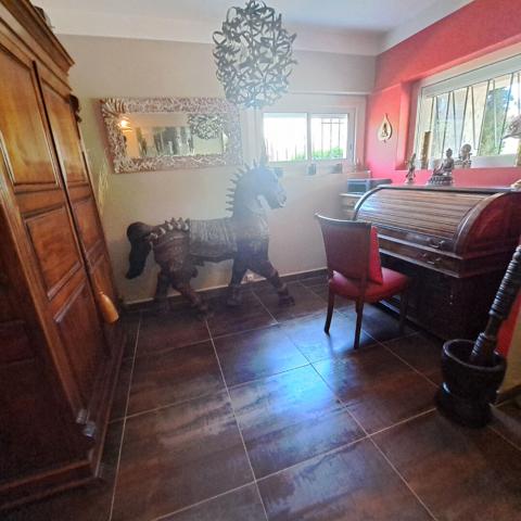 A VENDRE HAUT DE GAMME MAISON 4 CHAMBRES / JARDIN 1000 M² / 2 GARAGES