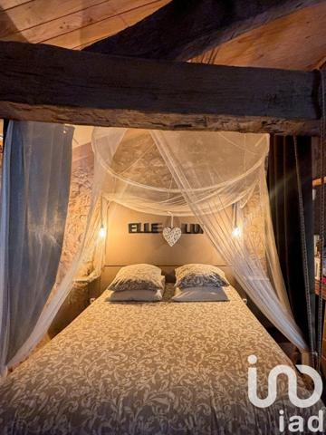 Gîte 7 pièces de 192 m² à Bourg (33710)