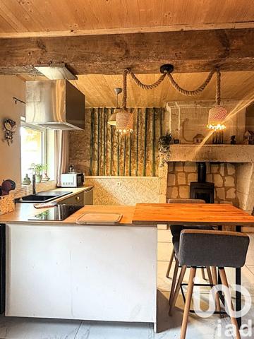 Gîte 7 pièces de 192 m² à Bourg (33710)